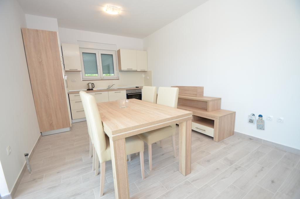 Apartment Anica Kuk Starigrad Paklenica Quarto foto